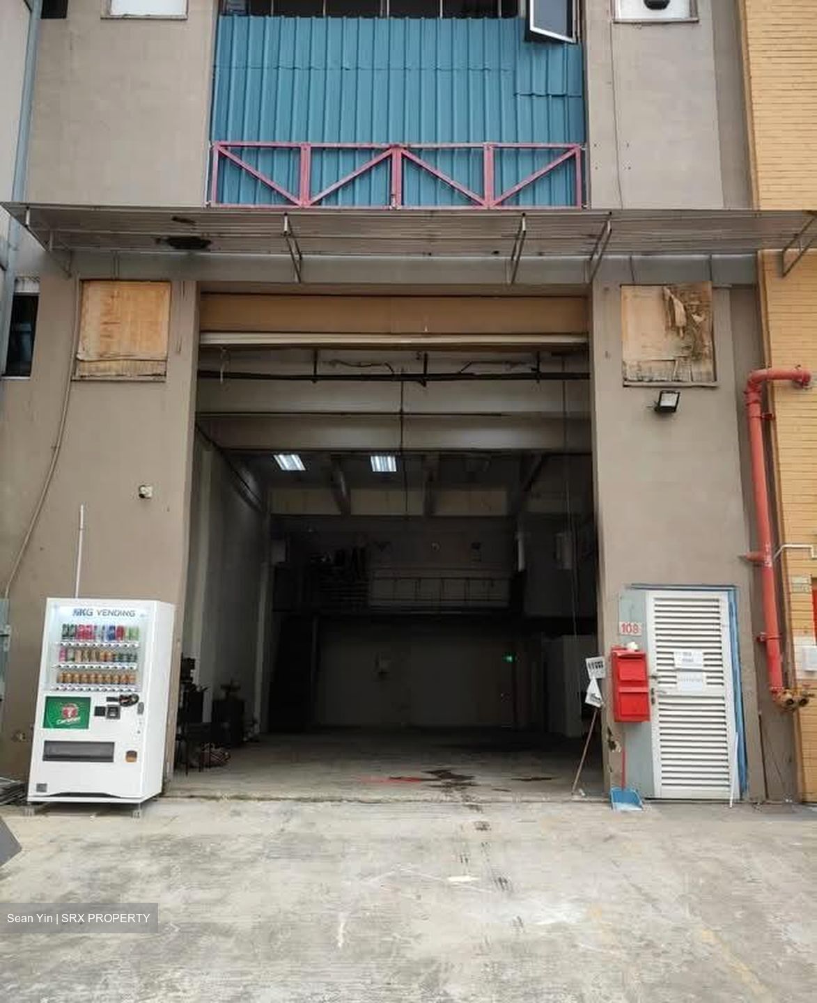 Civic Terrace Warehouse (D14), Factory #598114441
